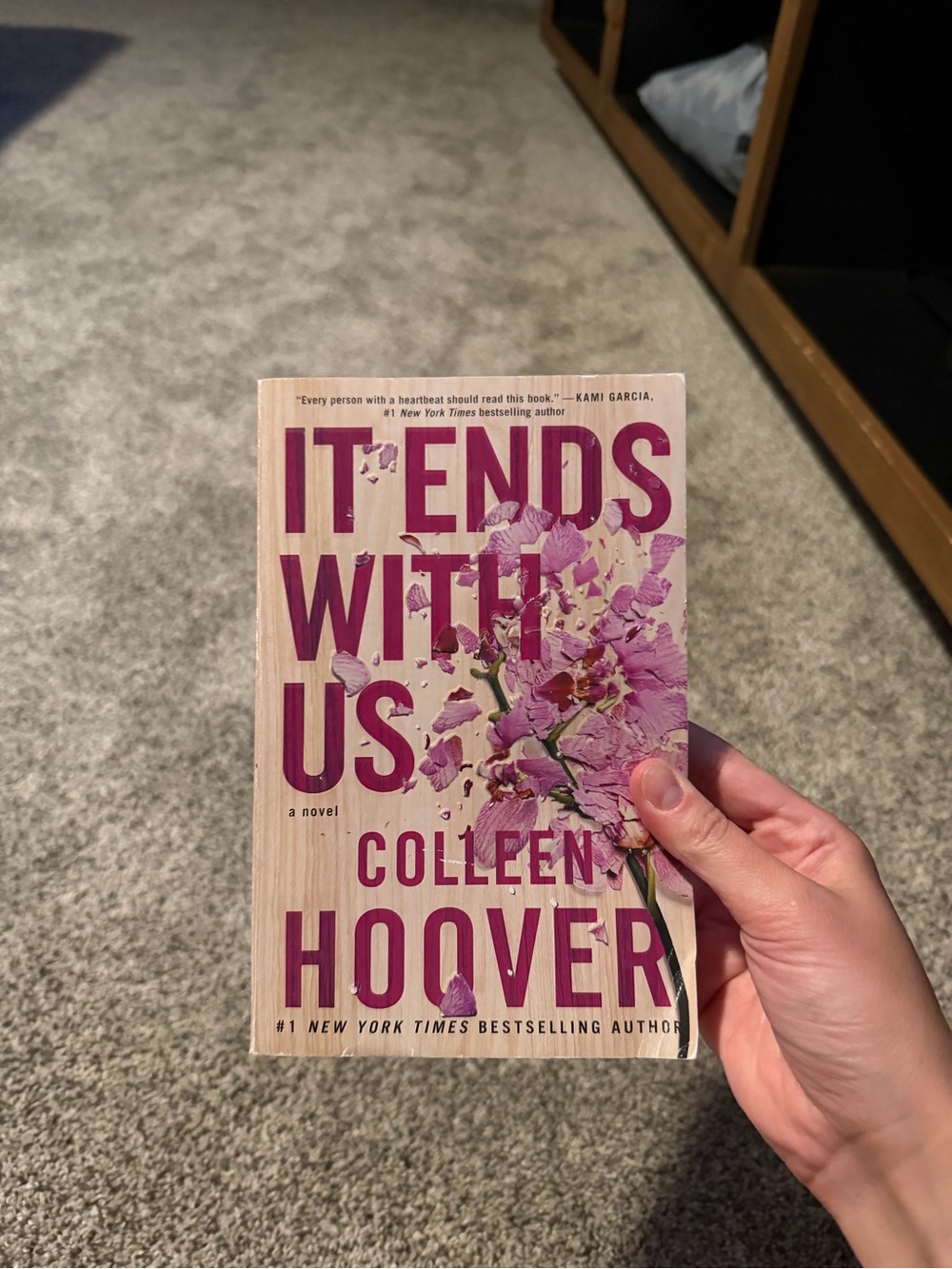 It Ends With Us - Pink Hardcover Novel